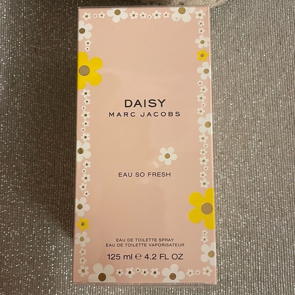 DAISY MARC JACOBS FRAGRANCES - Picture 1 of 7